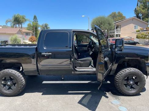 Used 2010 Chevrolet Silverado 1500 LT AWD/4WD image 5