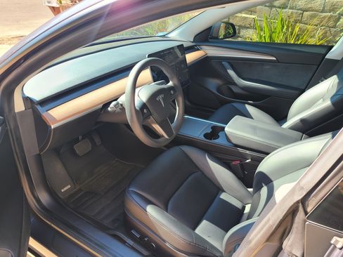 Used 2022 Tesla Model 3 Long Range image 14