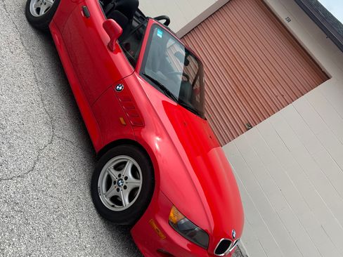 Used 1999 BMW Z3 2.5i RWD image 4