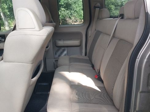Used 2005 Ford F150 XLT AWD/4WD image 13