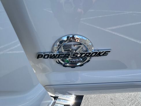 Used 2015 Ford F350 Lariat w/ Lariat Ultimate Package AWD/4WD image 14
