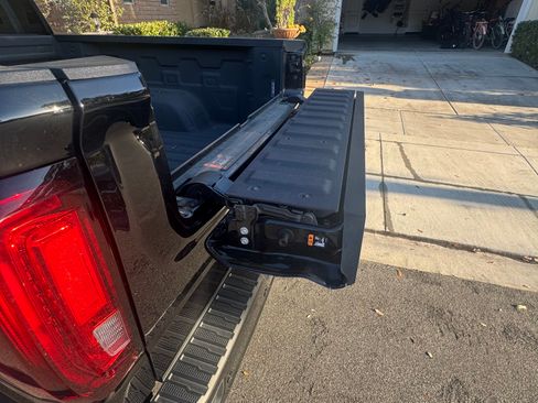 Used 2024 GMC Sierra 1500 AT4 w/ Technology Package image 15