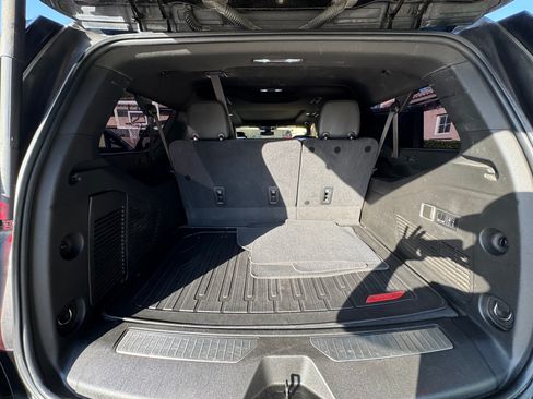 Used 2021 GMC Yukon XL AT4 w/ Rear Media and Nav Package AWD/4WD image 8