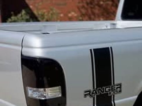 Used 2010 Ford Ranger XLT image 12