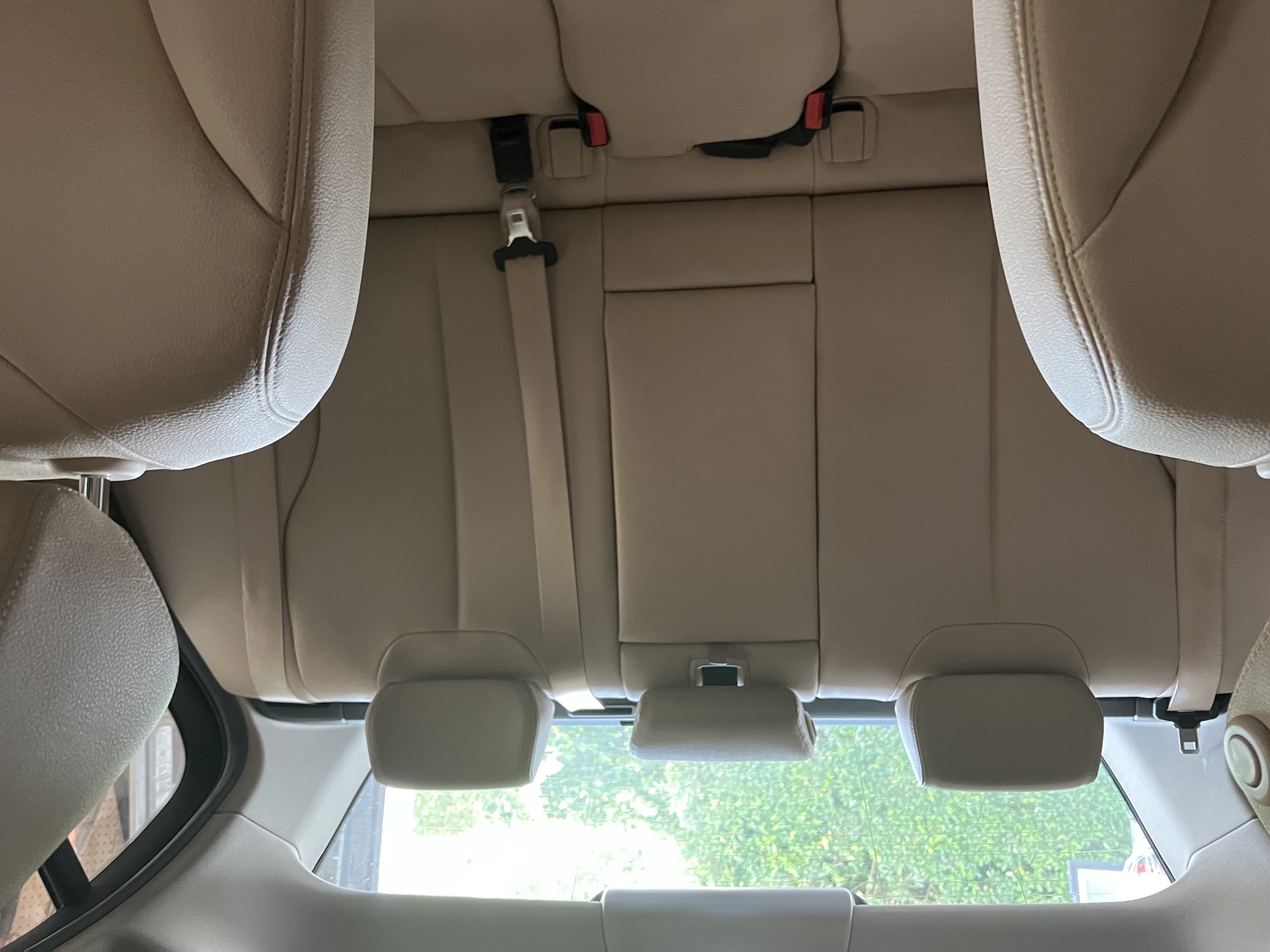 Used 2017 BMW 320i Sedan RWD image 9