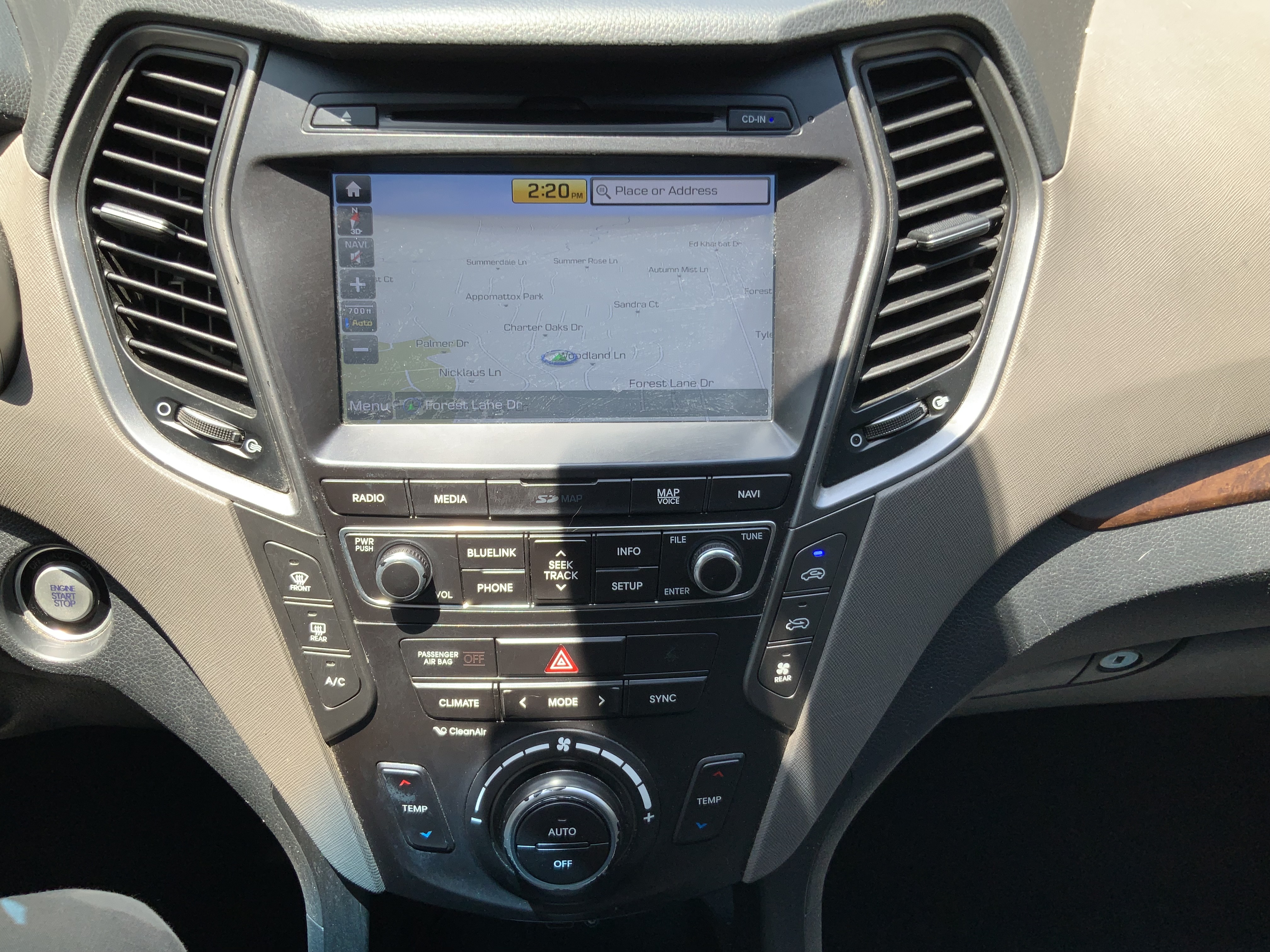 Used 2018 Hyundai Santa Fe FWD image 17