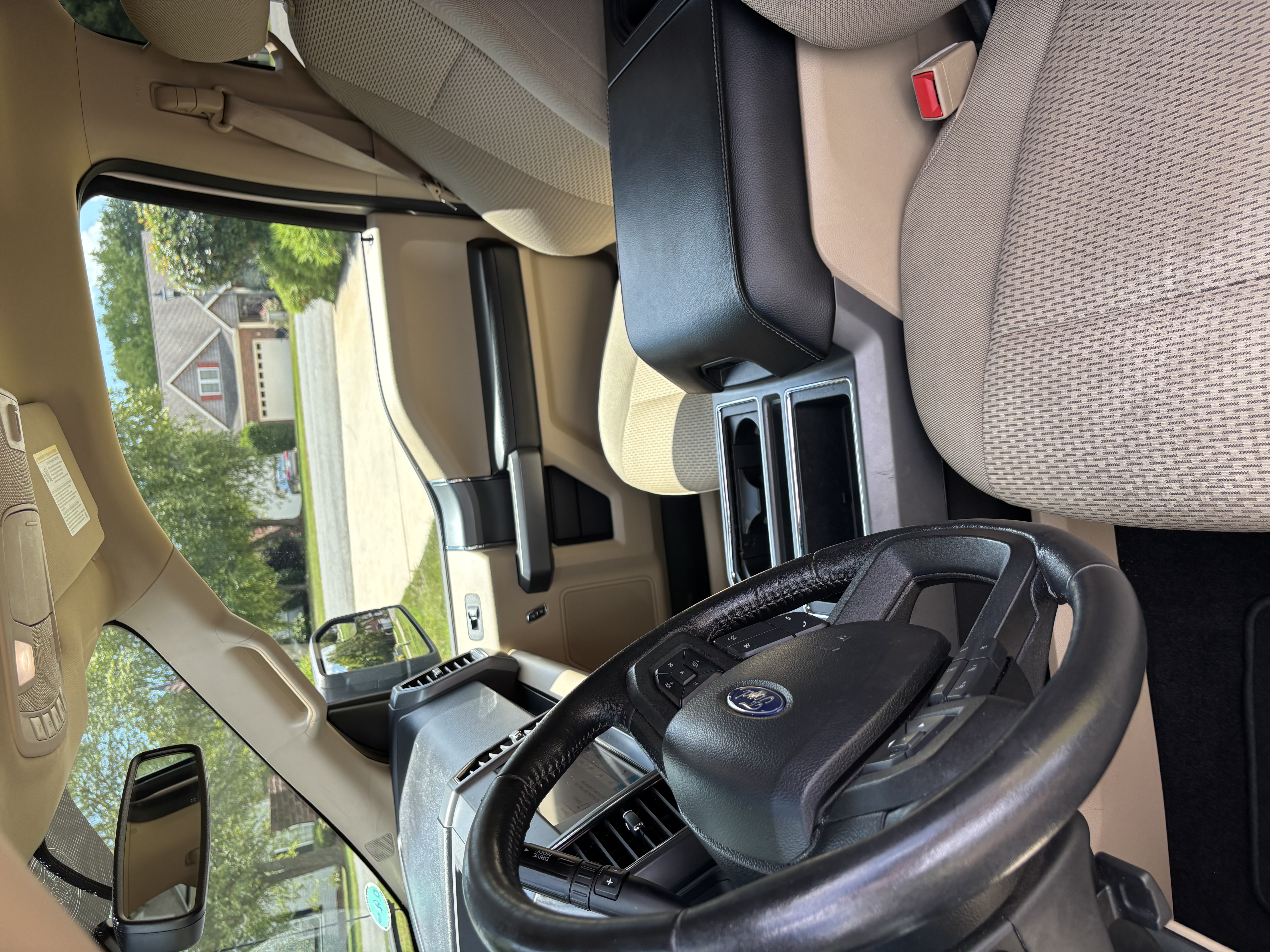 Used 2018 Ford F150 XLT w/ Equipment Group 302A Luxury AWD/4WD image 10