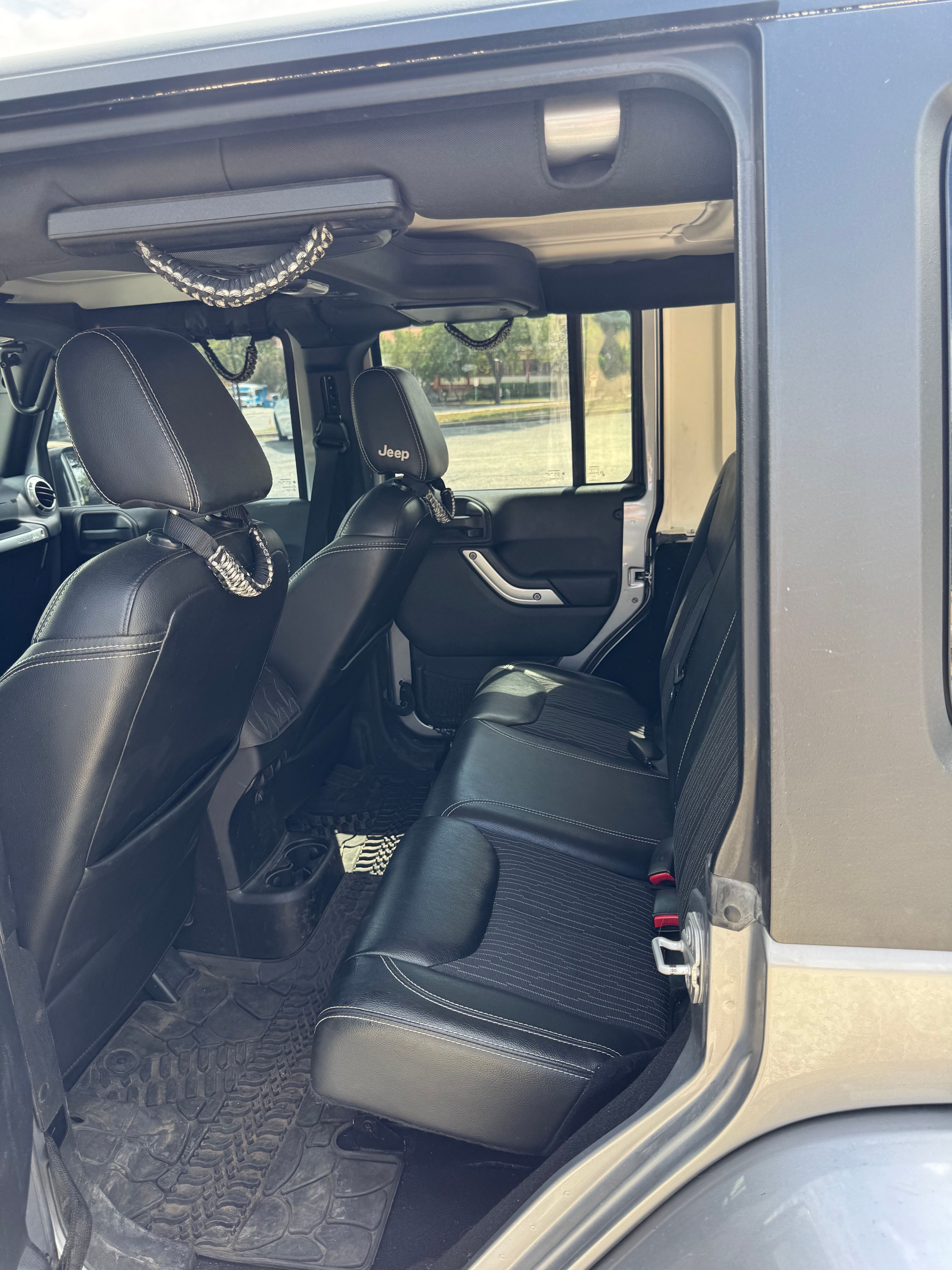Used 2015 Jeep Wrangler Unlimited Sport AWD/4WD image 15