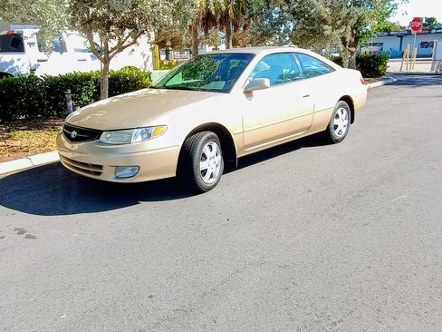 Used 2000 Toyota Solara SE image 1