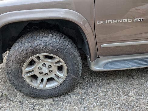 Used 2001 Dodge Durango SLT image 6