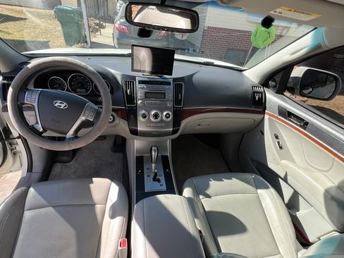 Used 2008 Hyundai Veracruz GLS image 9