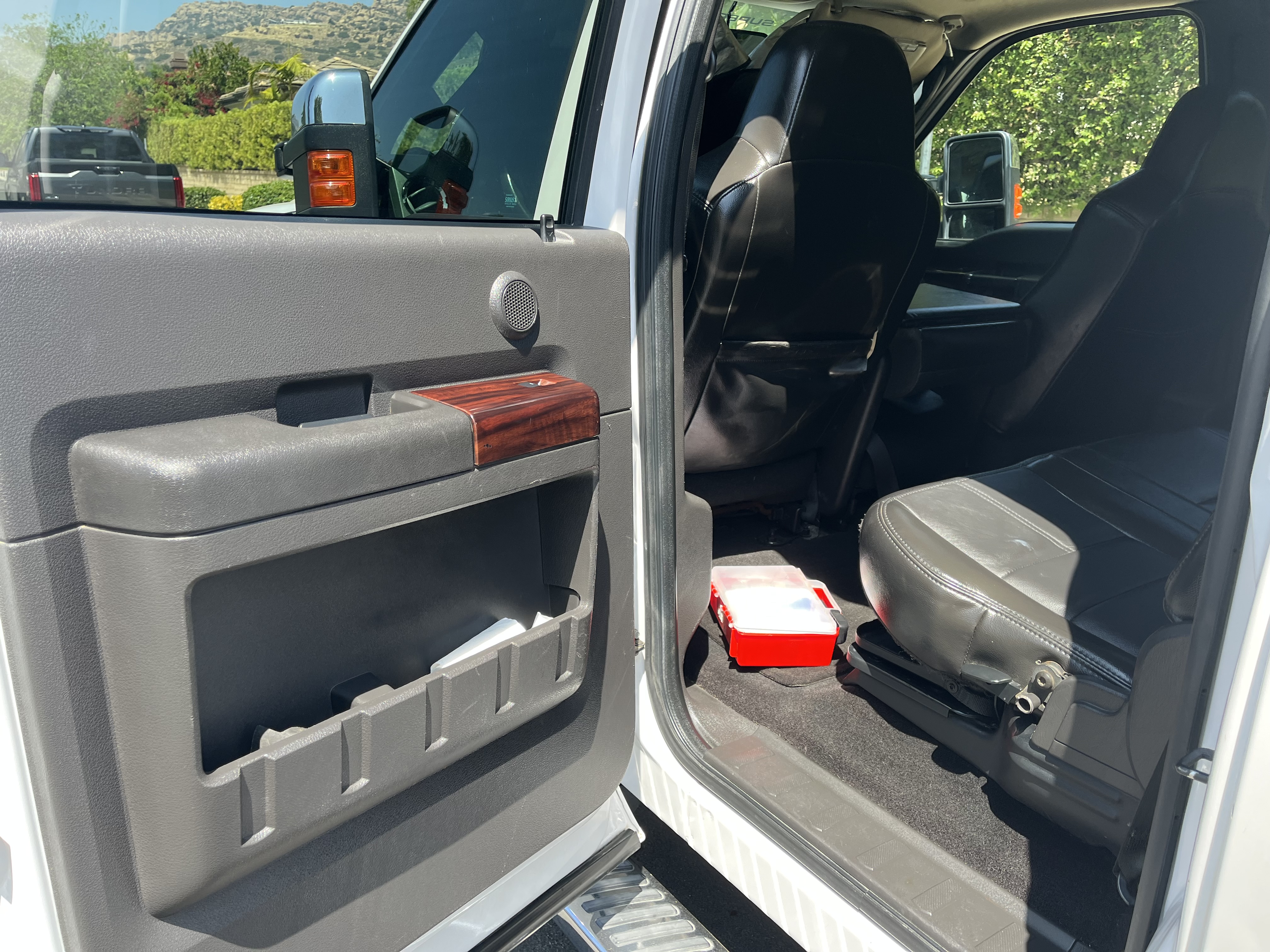 Used 2010 Ford F250 Lariat AWD/4WD image 5