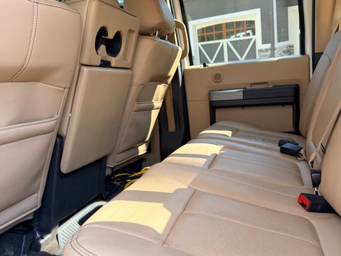 Used 2016 Ford F250 Lariat w/ Lariat Ultimate Package image 21