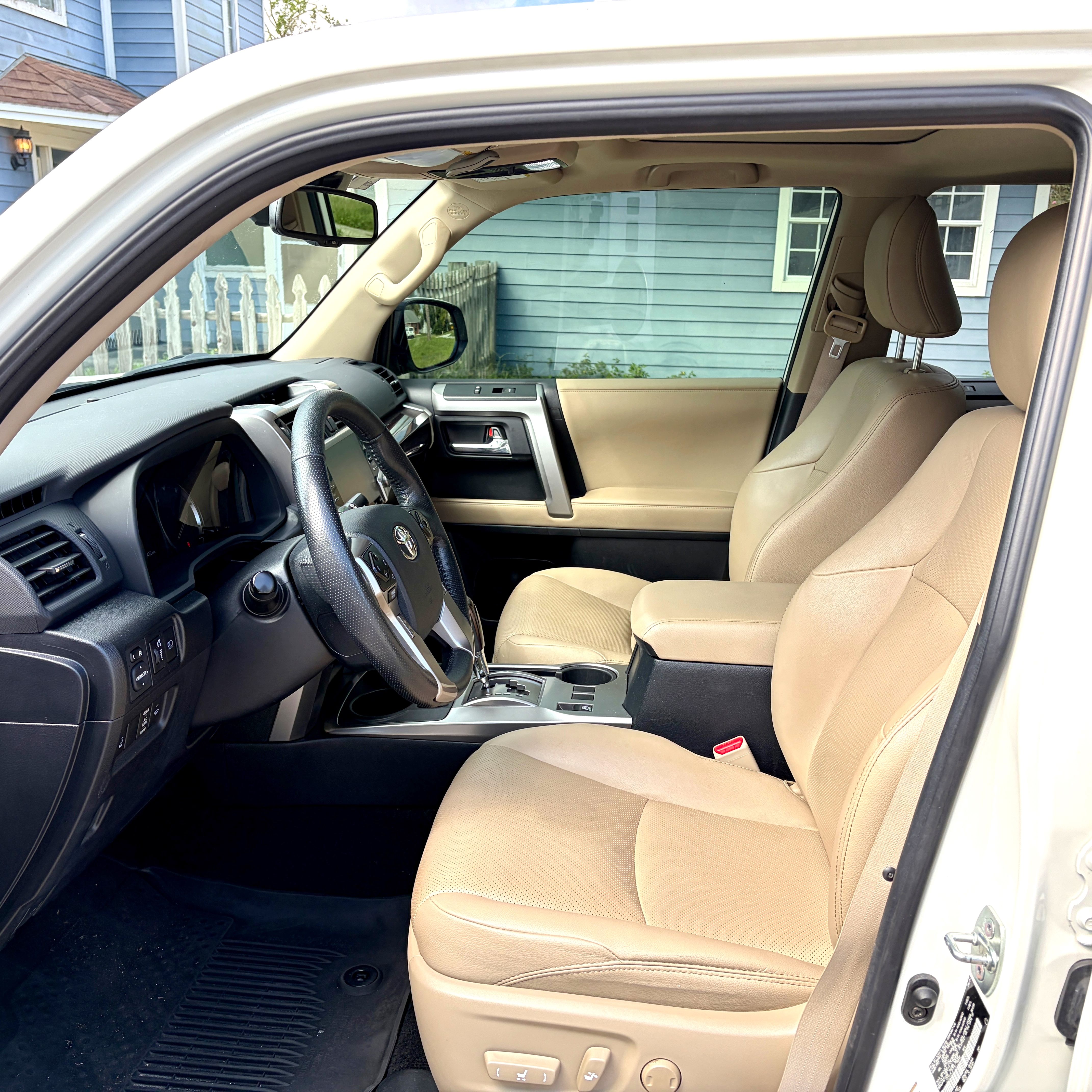 Used 2023 Toyota 4Runner Limited AWD/4WD image 12