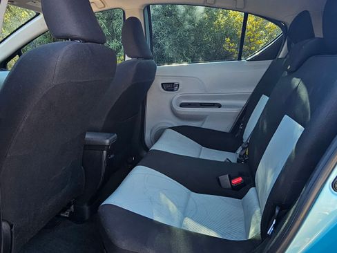 Used 2012 Toyota Prius C Two image 6