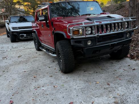 Used 2005 HUMMER H2 SUT w/ Preferred Equipment Group image 4