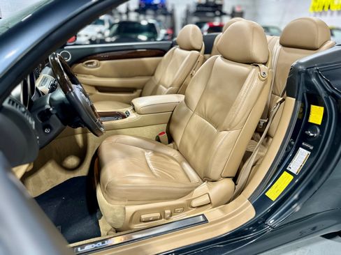 Used 2007 Lexus SC 430 Convertible image 1