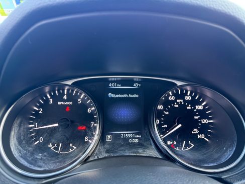 Used 2015 Nissan Rogue SL image 22