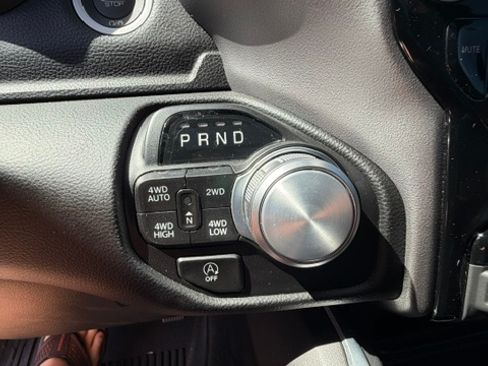 Used 2023 RAM 1500 Laramie AWD/4WD image 22