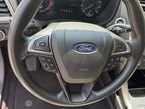 Used 2019 Ford Fusion S FWD image 13