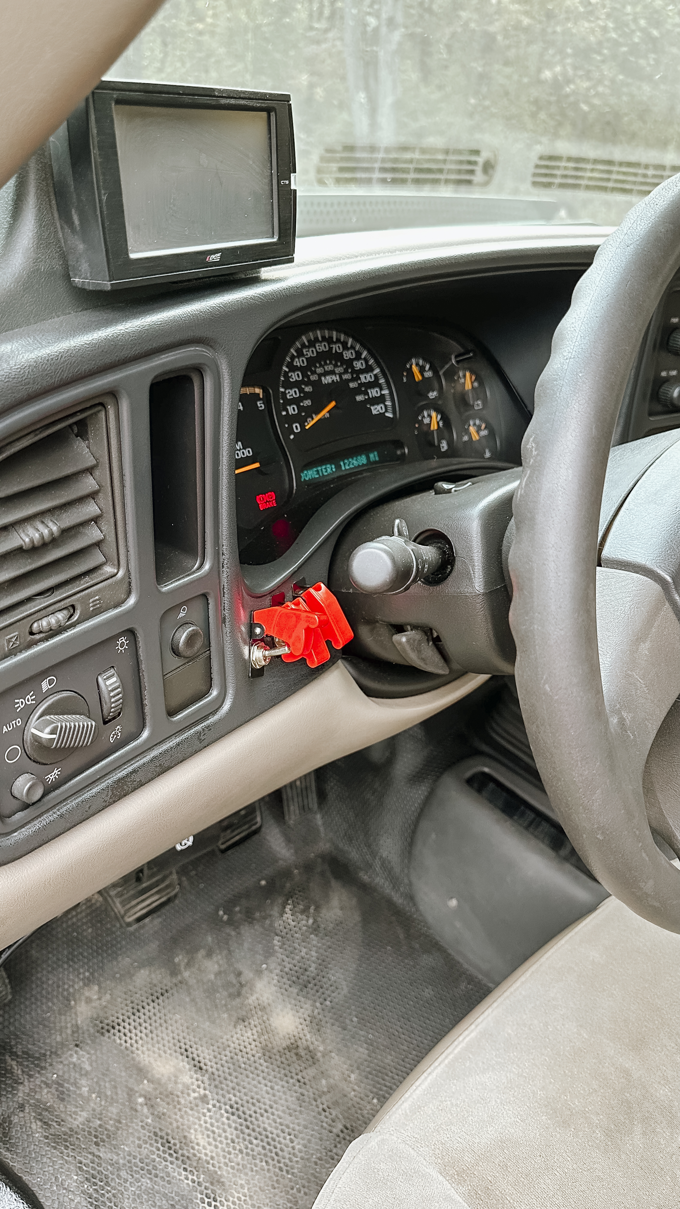 Used 2004 Chevrolet Silverado 2500 W/T w/ Skid Plate Package AWD/4WD image 25
