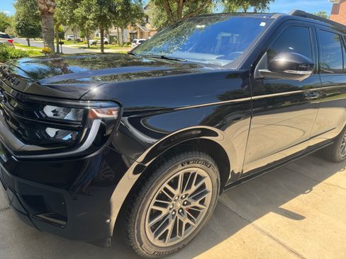 Used 2025 Ford Expedition Max Platinum w/ Stealth Performance Package AWD/4WD image 4