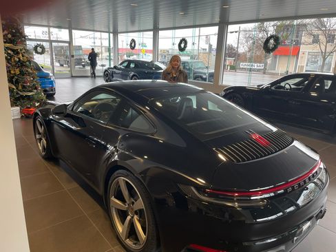 Used 2024 Porsche 911 Carrera T image 2