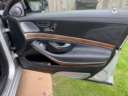 Used 2015 Mercedes-Benz S 600 image 6
