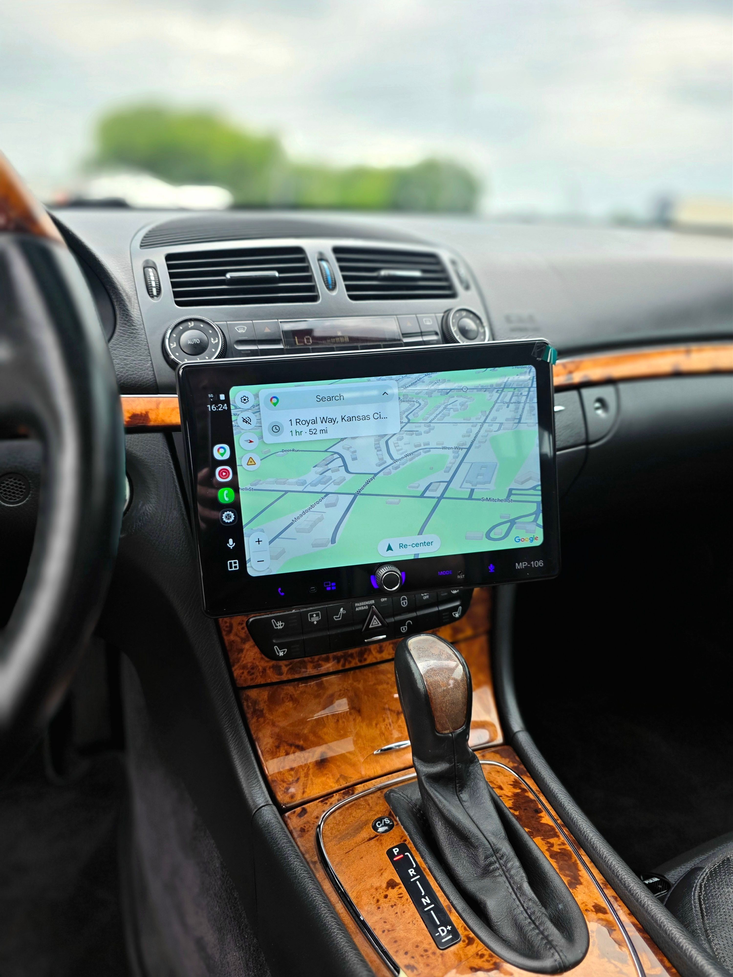 Used 2004 Mercedes-Benz E 320 Sedan image 14