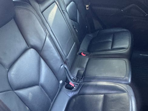 Used 2013 Porsche Cayenne Diesel AWD/4WD image 20