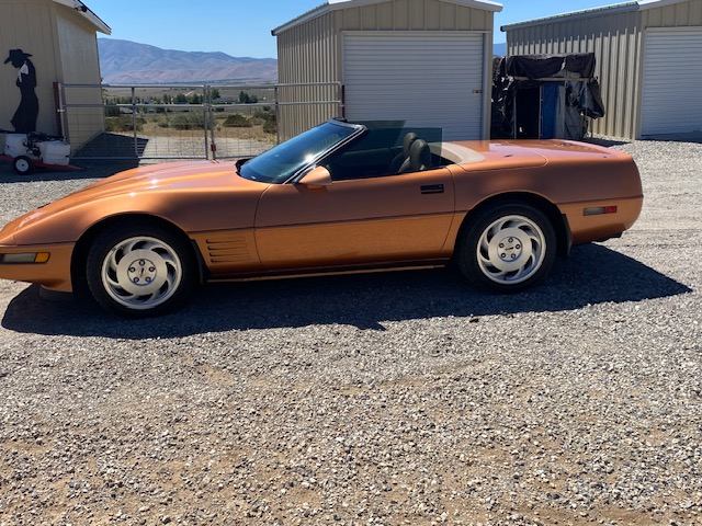 Used 1994 Chevrolet Corvette Convertible RWD image 4