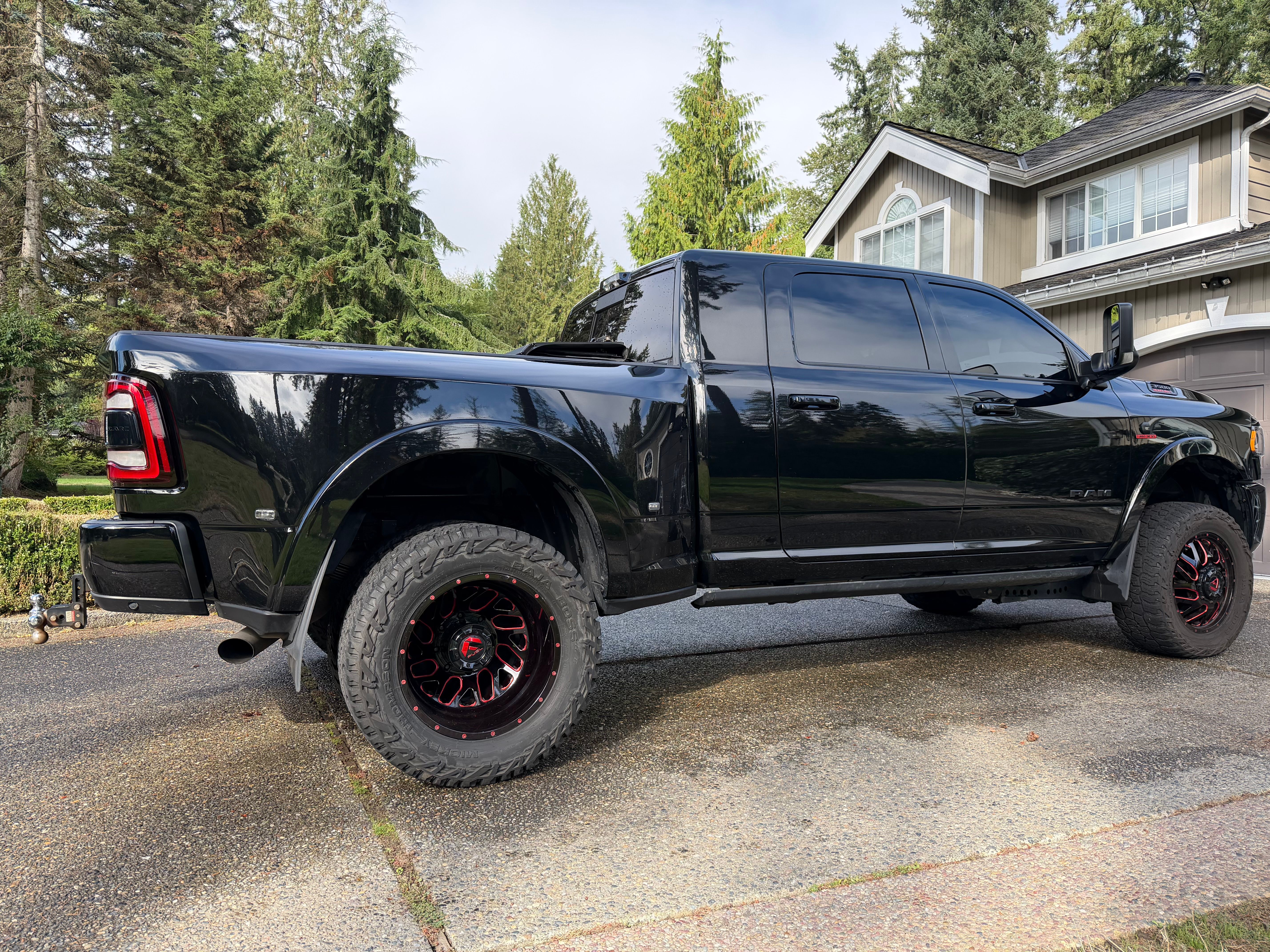Used 2020 RAM 3500 Limited AWD/4WD image 4