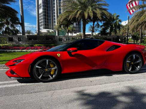 Used 2023 Ferrari SF90 Stradale image 43