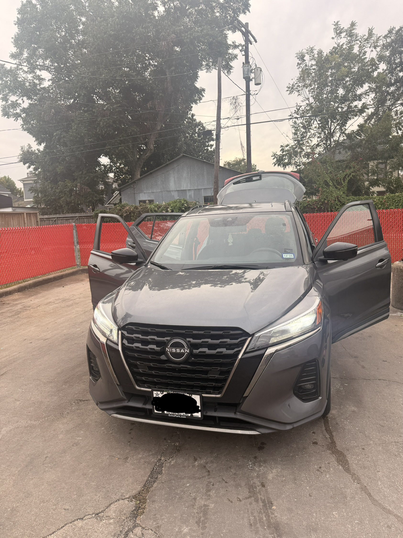 Used 2024 Nissan Kicks SR FWD image 1