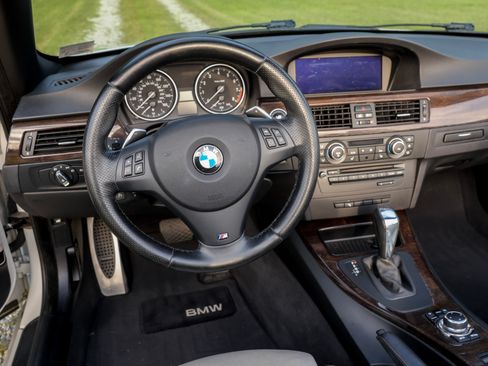 Used 2012 BMW 335i Convertible RWD image 12