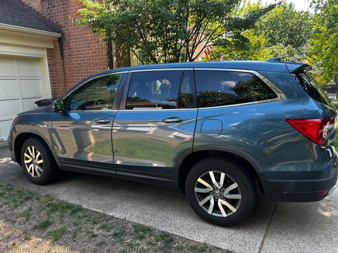 Used 2019 Honda Pilot EX image 5