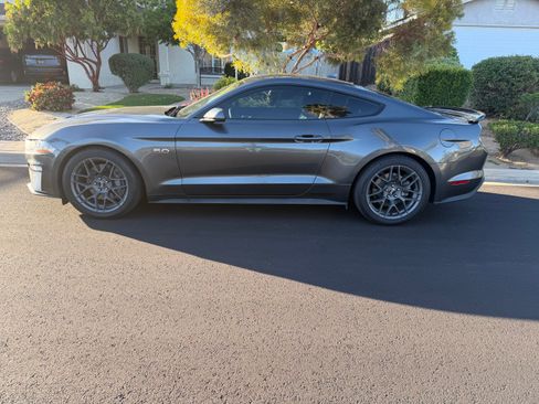 Used 2020 Ford Mustang GT RWD image 5