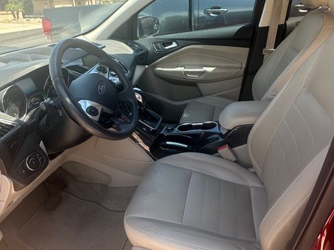 Used 2014 Ford Escape Titanium FWD image 5