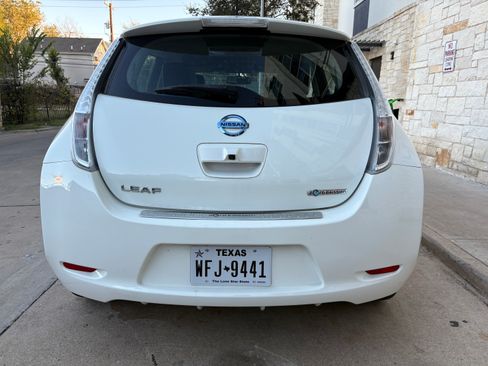 Used 2017 Nissan Leaf SL image 5