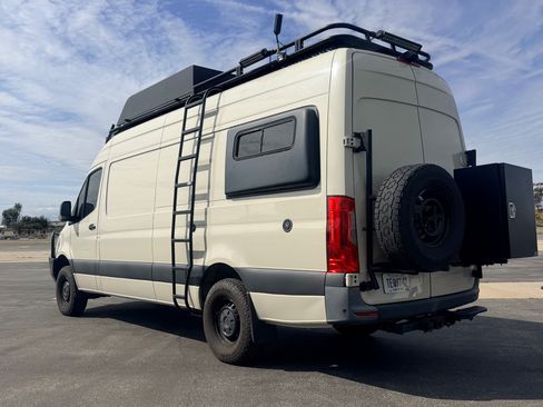 Used 2022 Mercedes-Benz Sprinter 2500 image 6