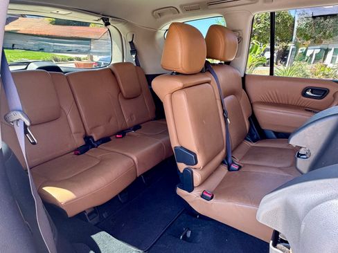 Used 2016 INFINITI QX80 Sport Utility 4D image 17