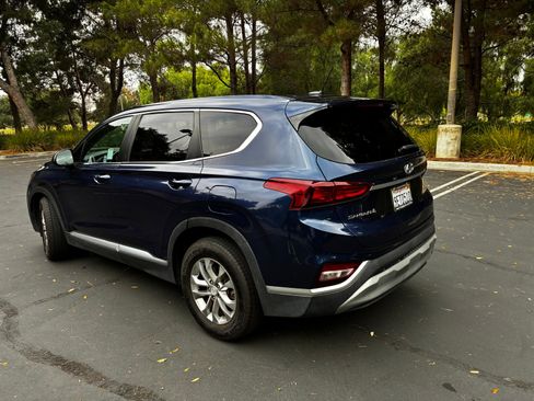 Used 2020 Hyundai Santa Fe SE image 9