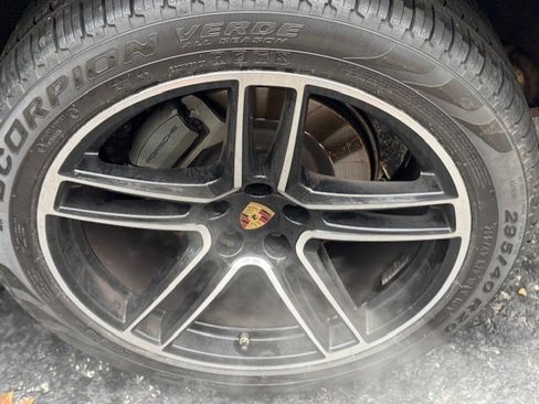 Used 2019 Porsche Macan S image 13