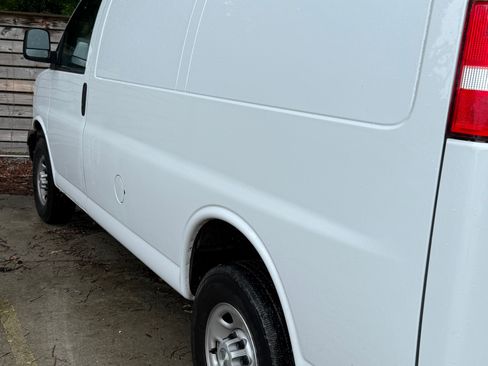 Used 2022 Chevrolet Express 2500 w/ Driver Convenience Package image 2