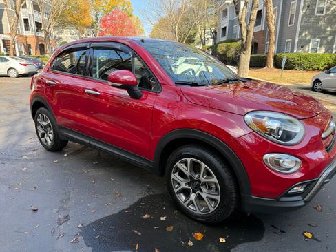 Used 2016 FIAT 500X Trekking image 2