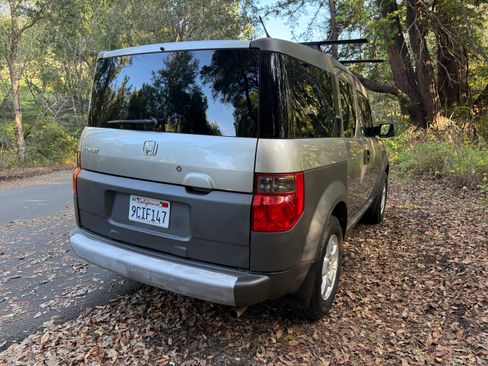 Used 2003 Honda Element EX image 12