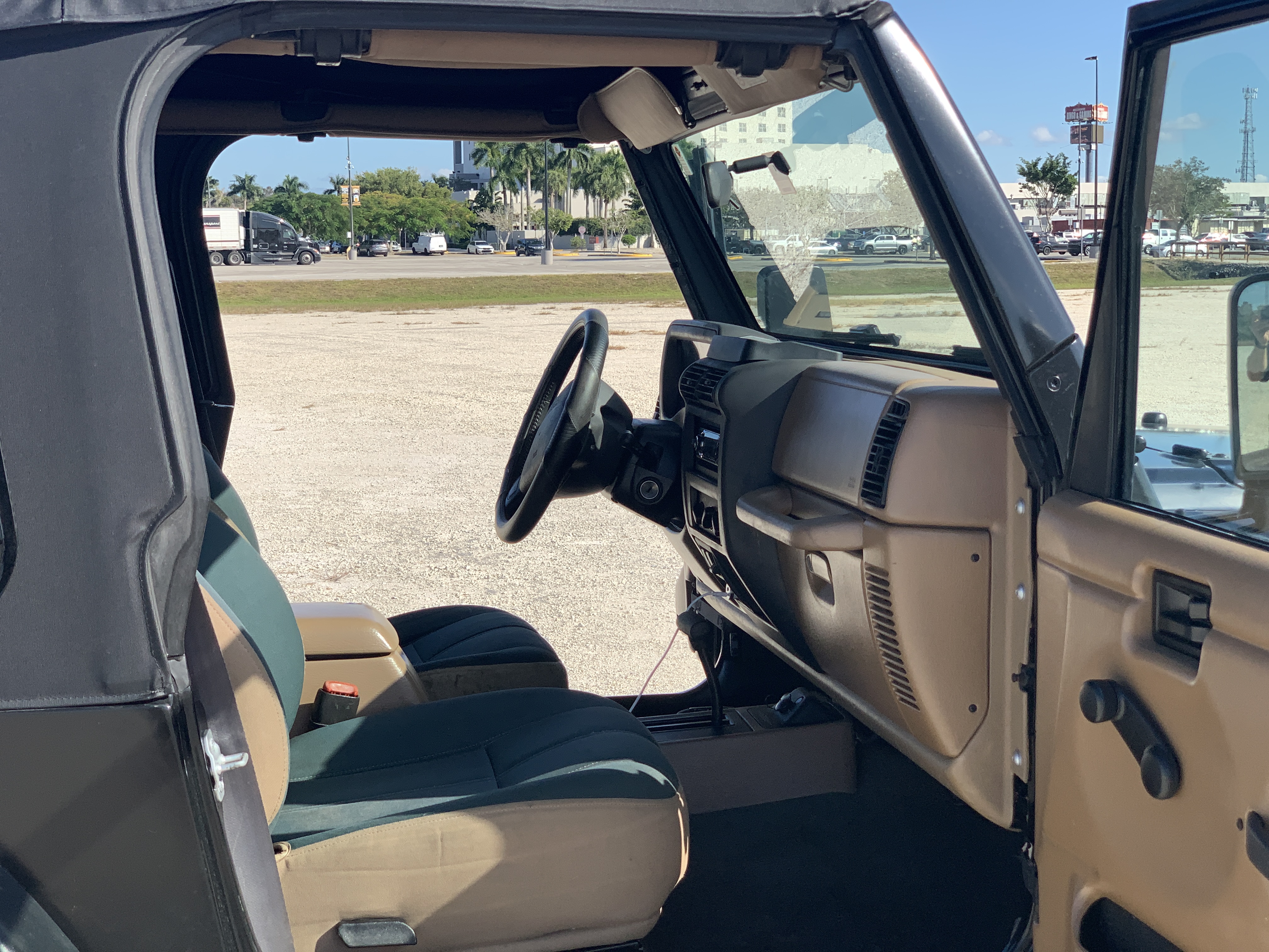 Used 1999 Jeep Wrangler Sahara AWD/4WD image 9