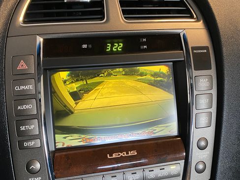 Used 2011 Lexus ES 350 image 24