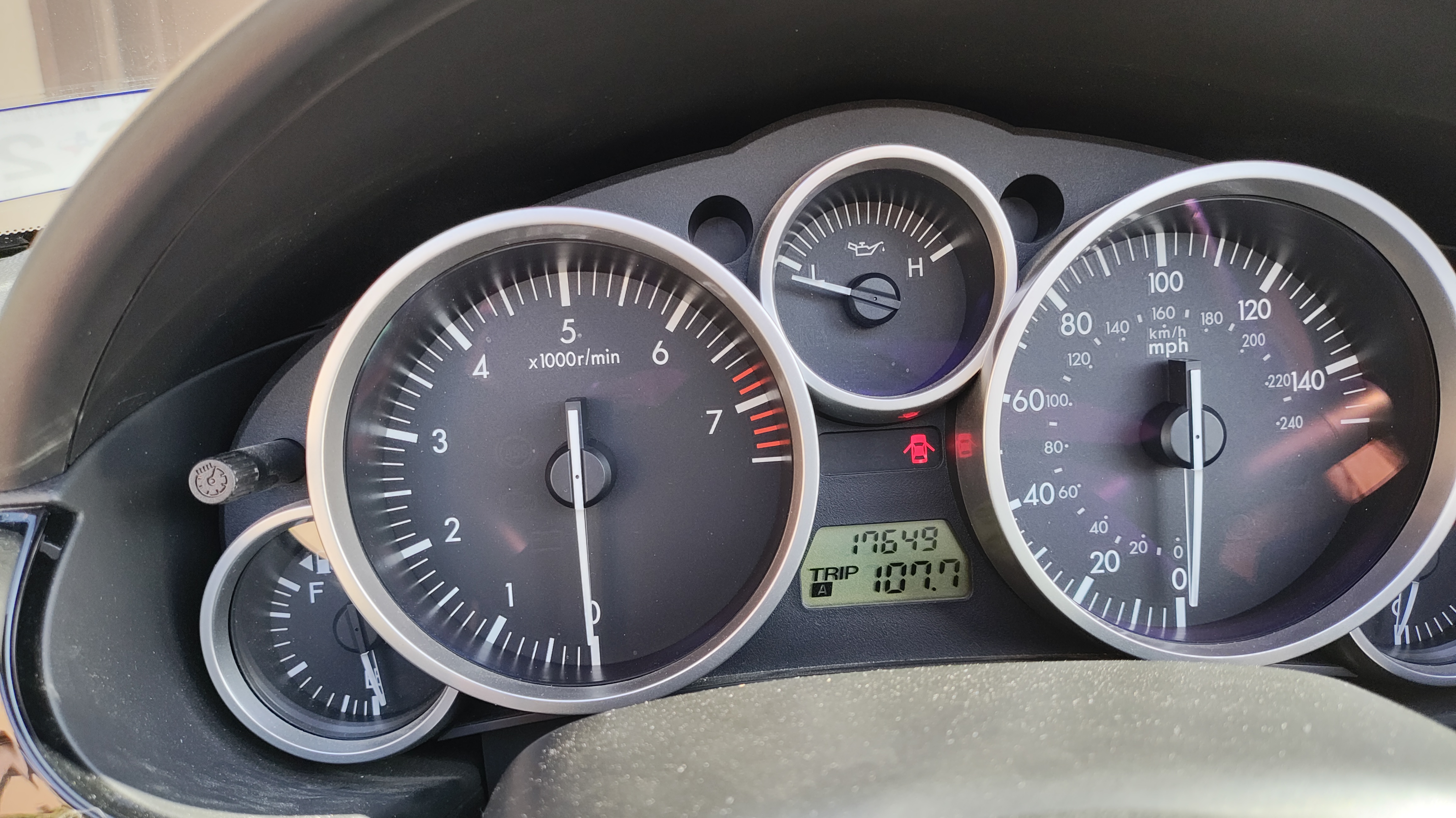 Used 2008 MAZDA MX-5 Miata Sport RWD image 6