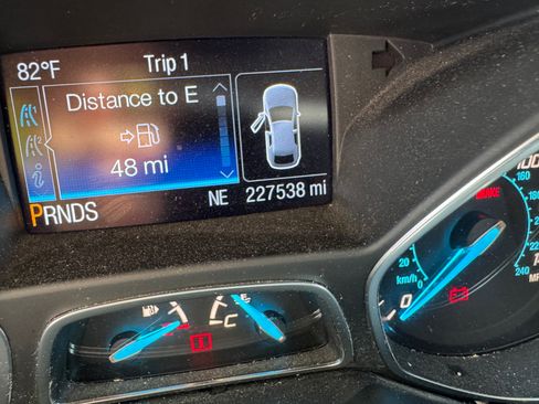 Used 2014 Ford Escape Titanium FWD image 8